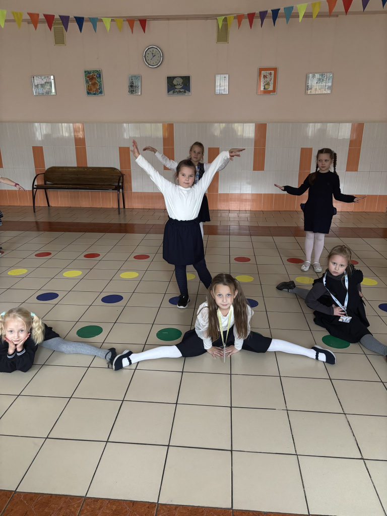 использование рекреаций,холлов для реализации двигательного режима..jpg